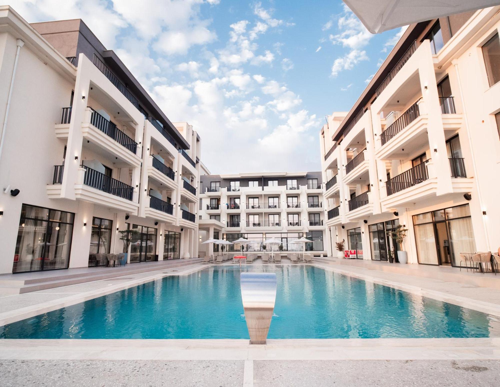 Hotel Jost Caravel Radhimë Exterior foto